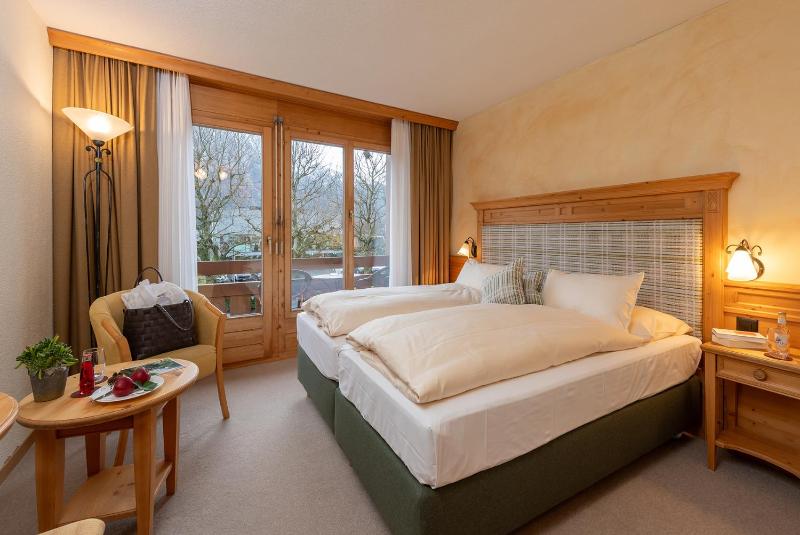 Double Room Deluxe South image 1