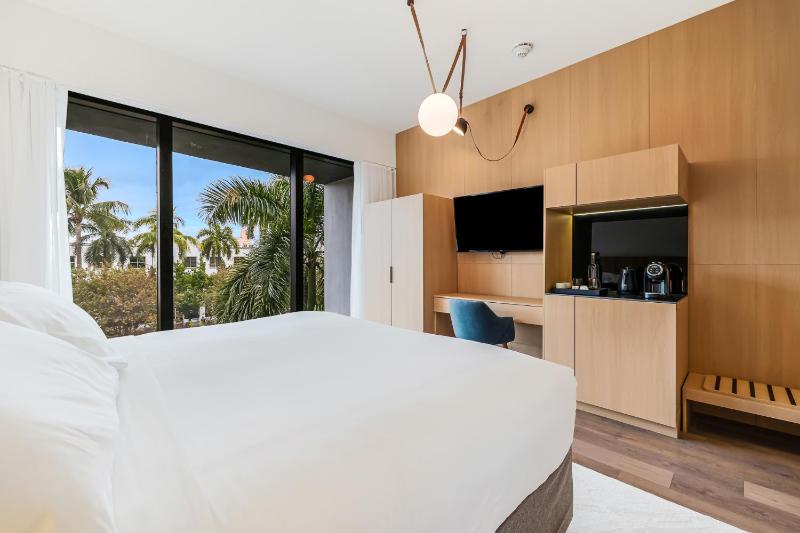 The March Hotel - image 27
