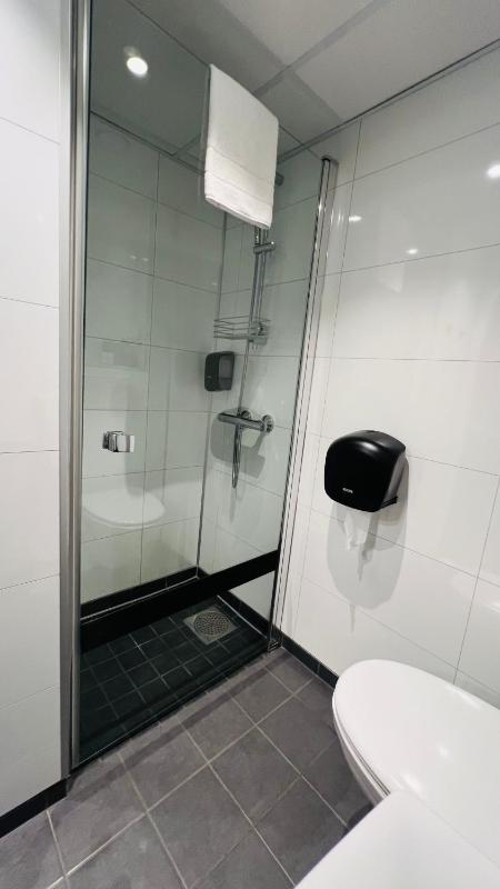 Standard Suite image 2