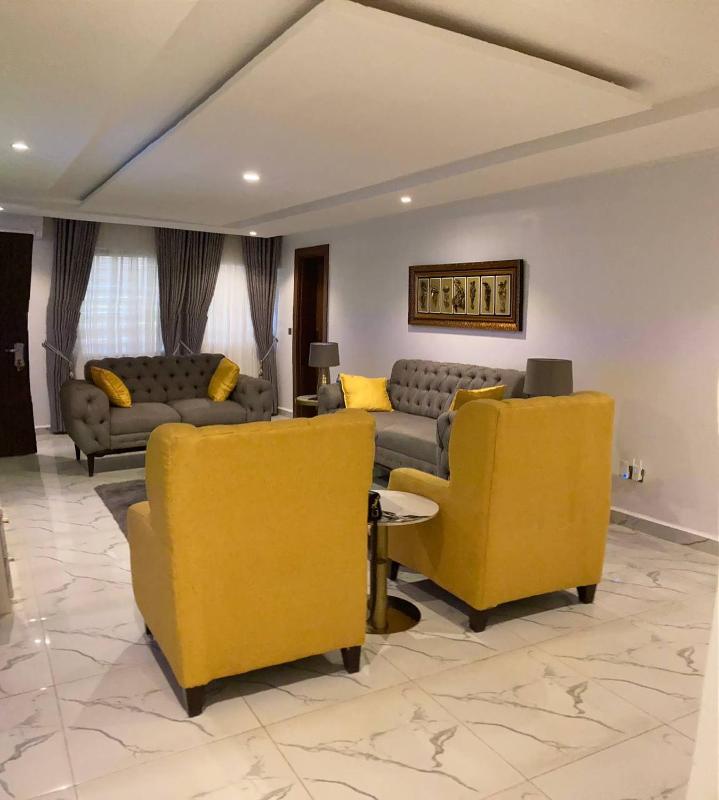 OD Cribs Luxury Apartment and On demand Car Service - image 9