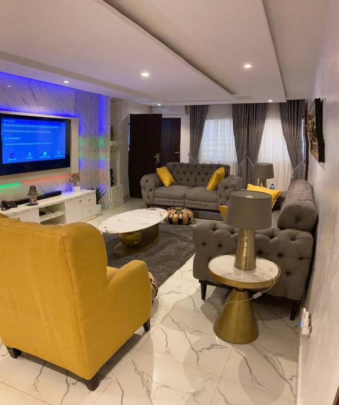 OD Cribs Luxury Apartment and On demand Car Service - image 6