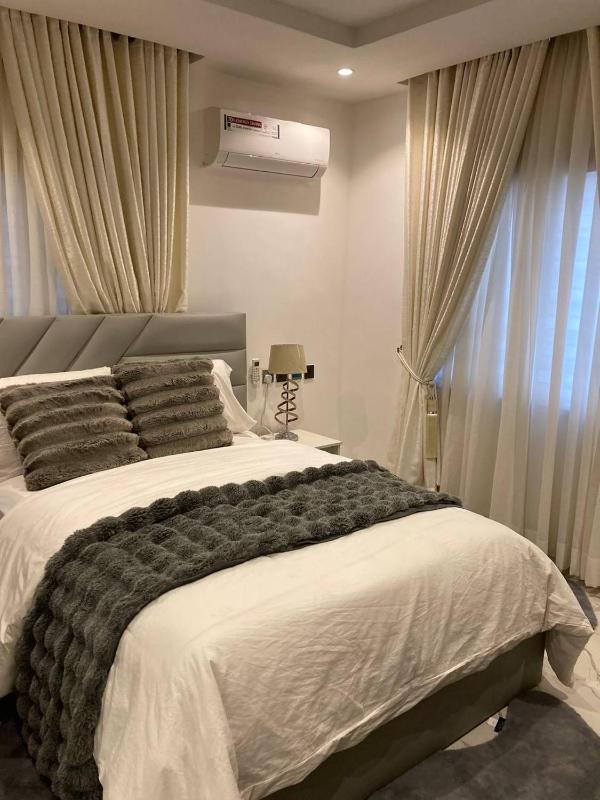 OD Cribs Luxury Apartment and On demand Car Service - image 7