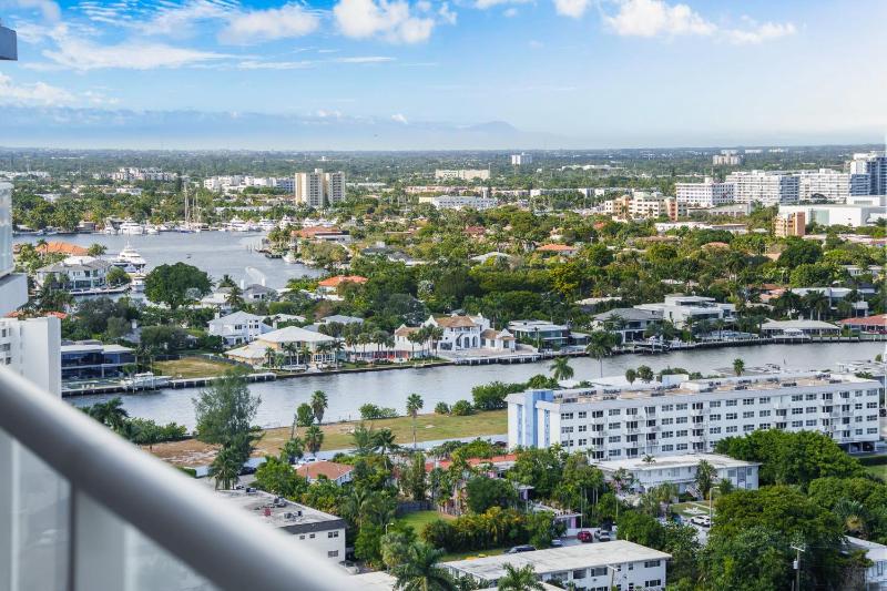 2BR W Resort Birds eye view of it all Professionally Designed - image 9