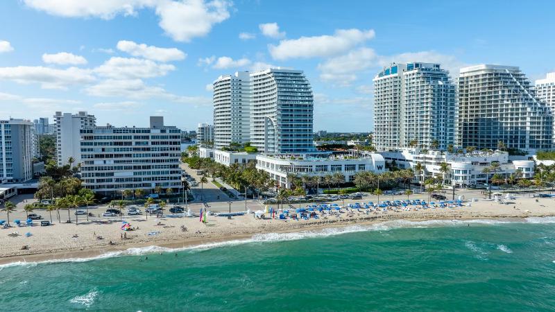 2BR W Resort Birds eye view of it all Professionally Designed - image 7
