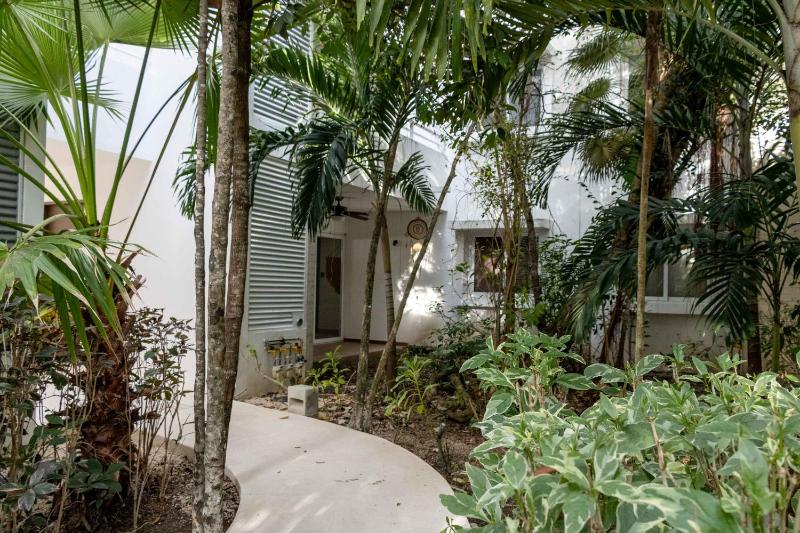 Modern Apt Tulum with 2 BDR Gym & Pool - image 19