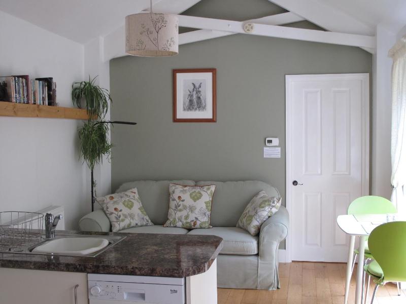 Garden Cottage - image 14