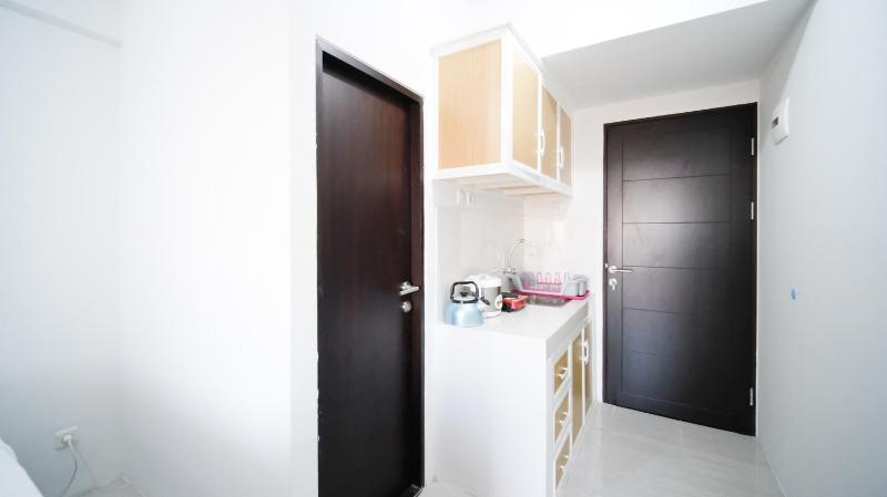 Best Choice and Comfy Studio Apartment at Suncity Residence By Travelio - image 13