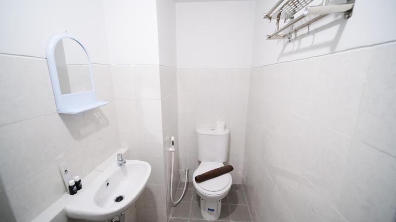 Best Choice and Comfy Studio Apartment at Suncity Residence By Travelio - image 9