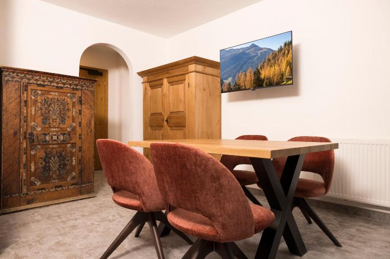 Apartment image 4