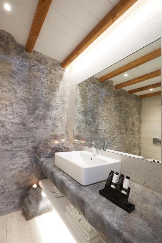 Superior Studio with side sea view & Private Outdoor Hot Tub (3 pax) image 3