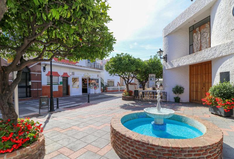 Little gem in La Cala Beach - image 31