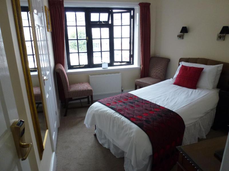 Inland Single Room image 3