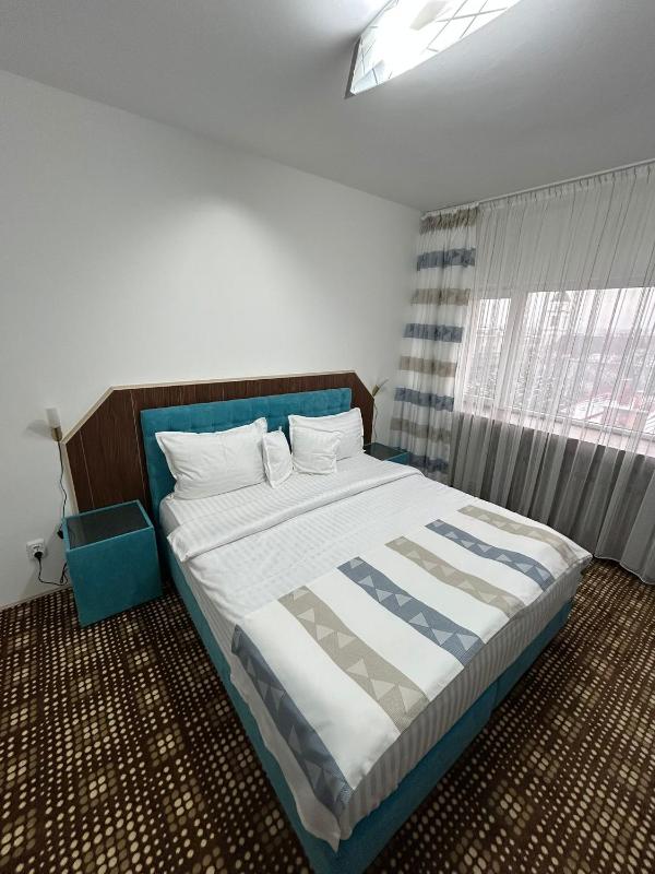 Superior King Room image 2