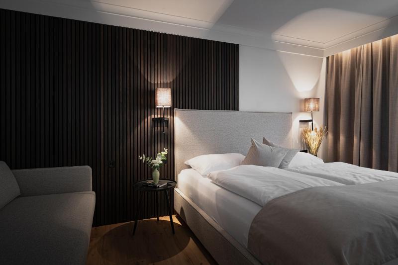 Superior Double Room image 1