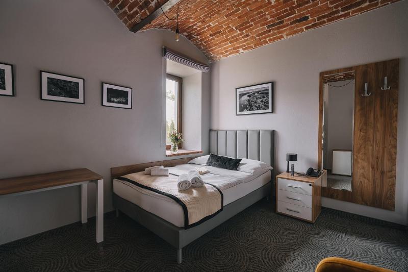 Small Double Room image 1