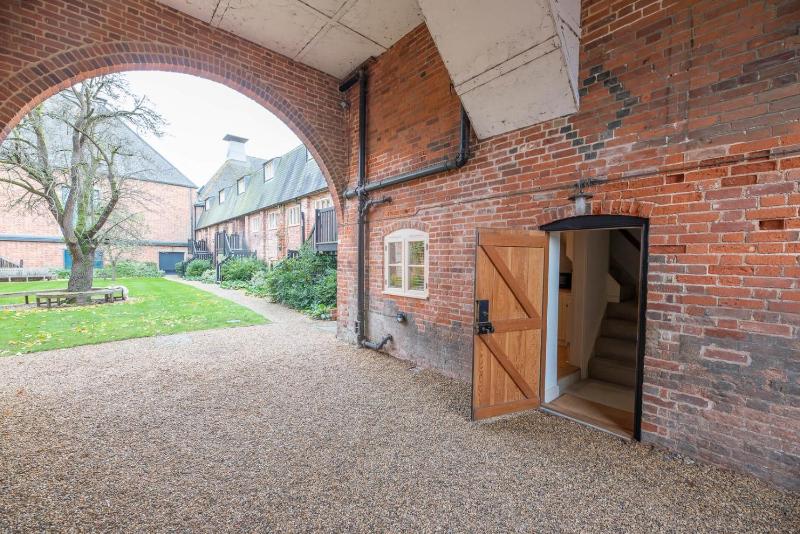 Kiln House Snape Maltings - image 44