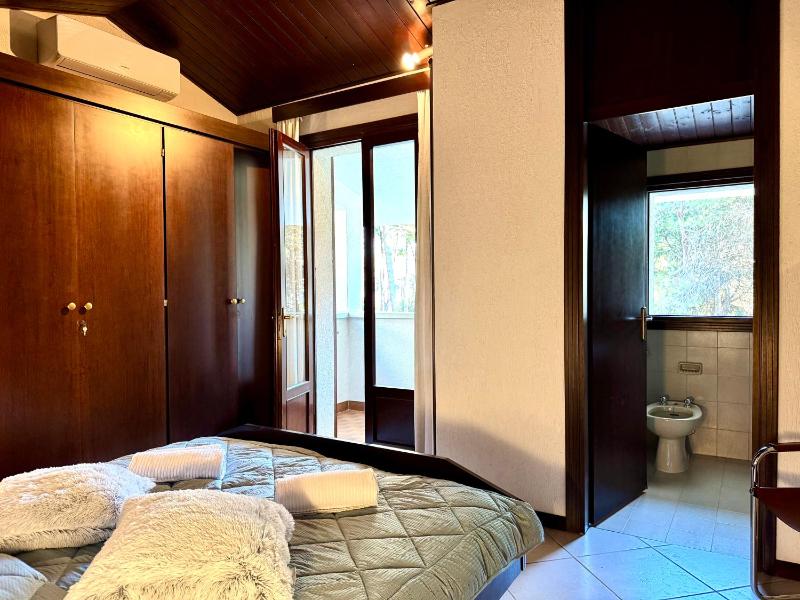 Villa by the Sea and shared Pool - image 4