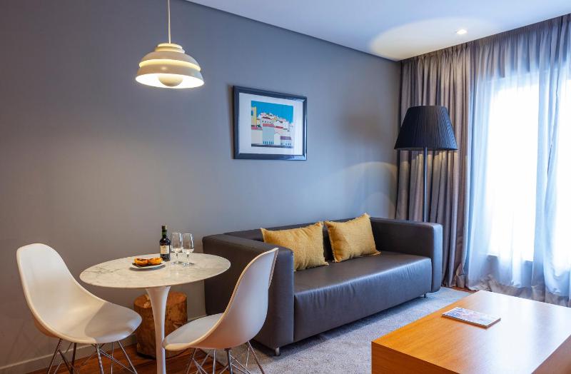Superior Suite image 3