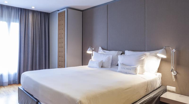 Family Suite (2 Adults + 2 Children) image 3