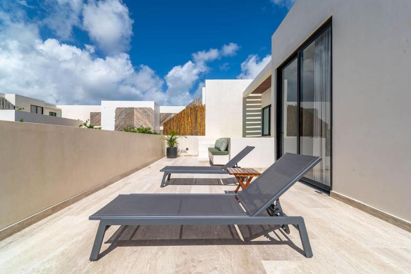 3BR Penthouse with Private Plunge Pool - image 27