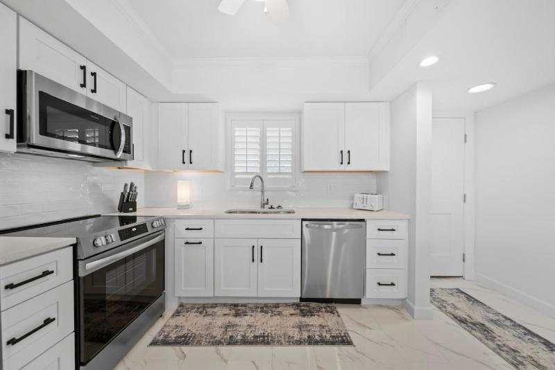 Sandpiper Beach 102 - image 12