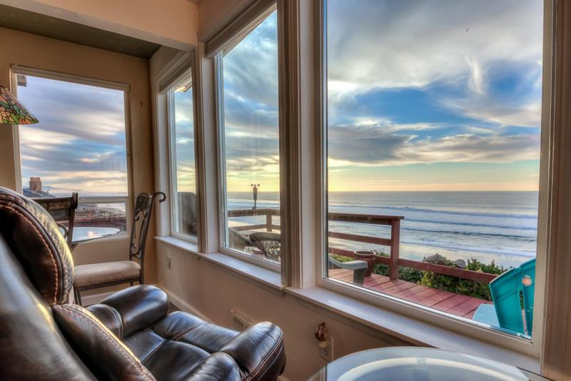 The Cliff House - Lincoln City - image 2