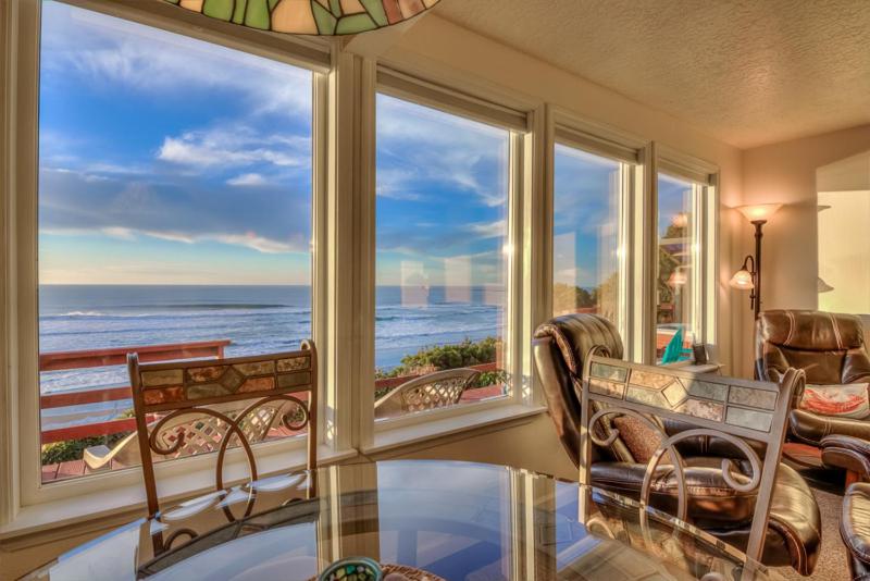 The Cliff House - Lincoln City - image 12
