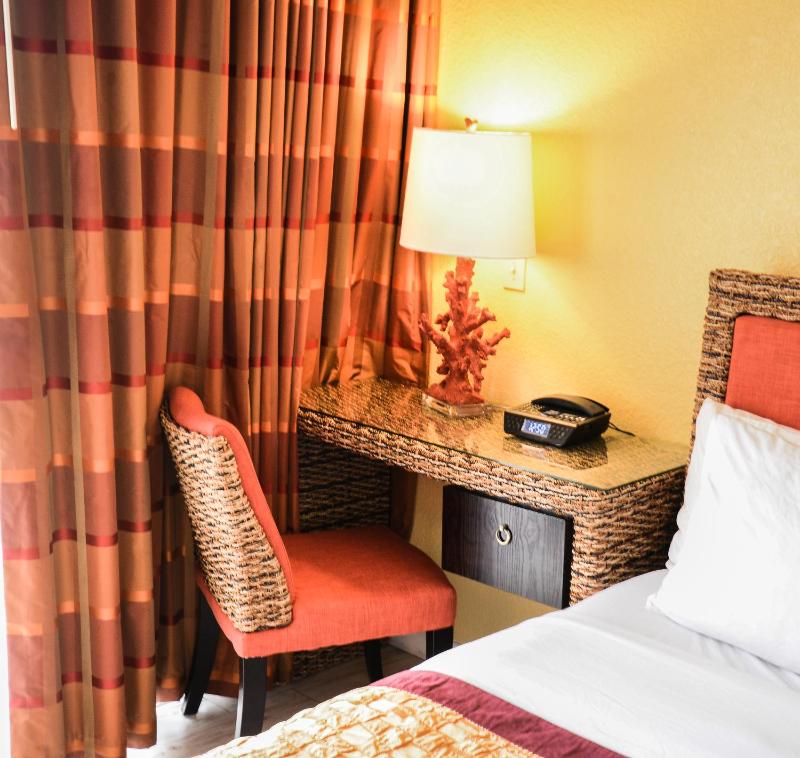 King Room with Ocean View image 2