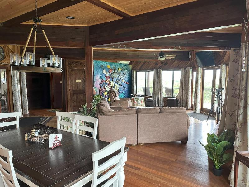 Quadruple Room with Sea View image 4