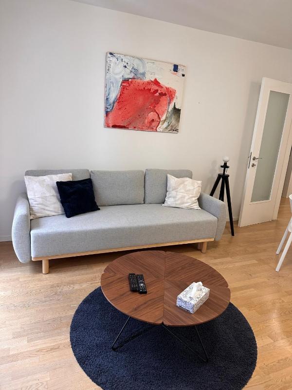 One-Bedroom Apartment image 1