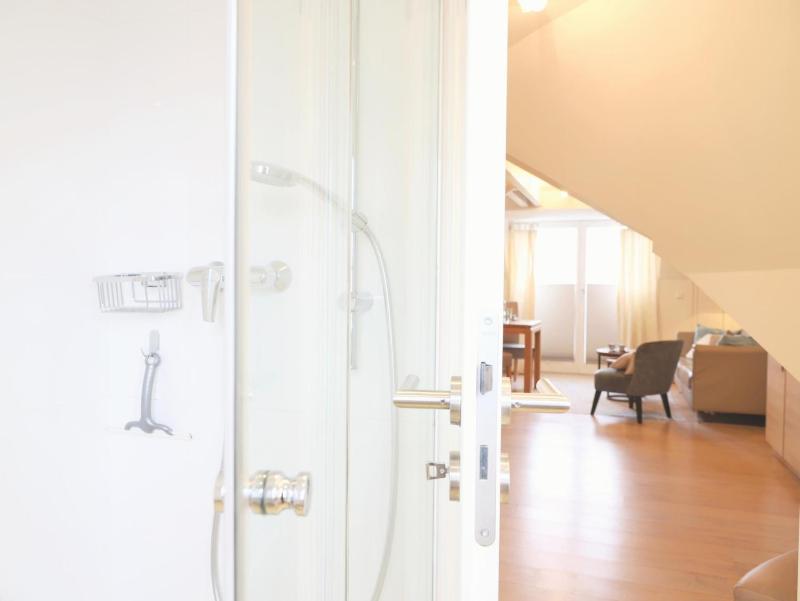 Apartment with Balcony image 4