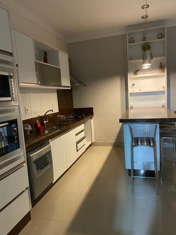 Casa no centro de Balneário Camboriú - image 20