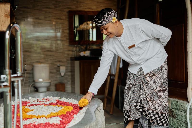 Suraya Ubud Villa - image 14