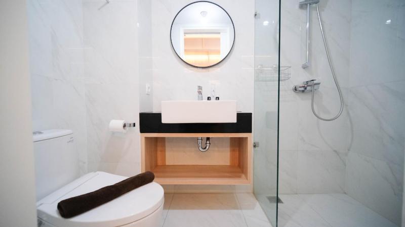 Cozy Studio Connected to Mall at The Vertu Apartment By Travelio - image 10