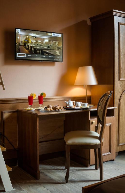 Executive Double or Twin Room image 3