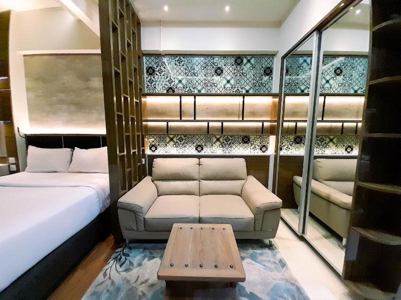 Cozy Studio Room at Uttara The Icon Apartment By Travelio - image 15