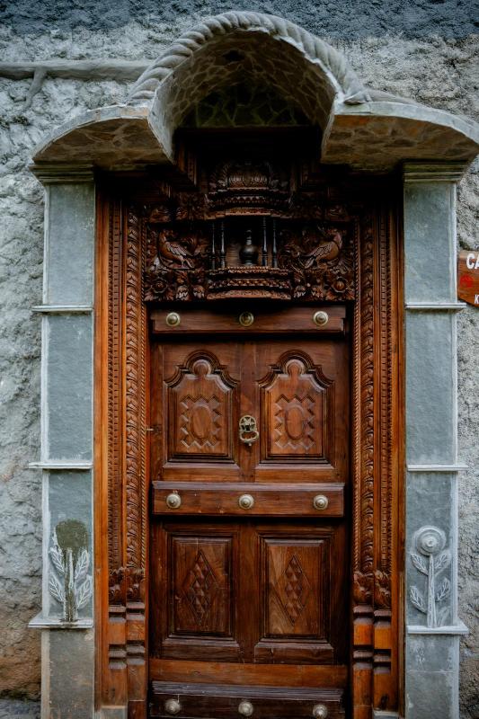 Beehive staycations - image 10