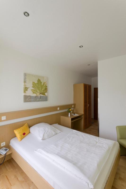 Single Room image 1