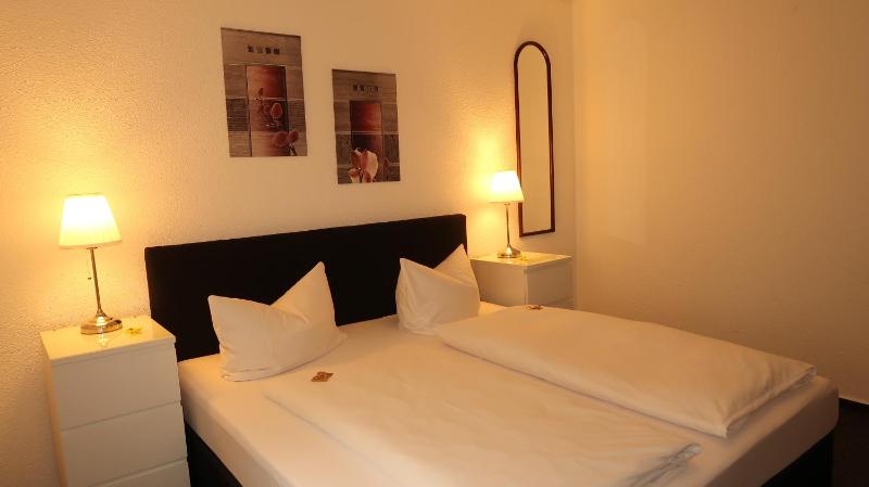 Double Room image 1