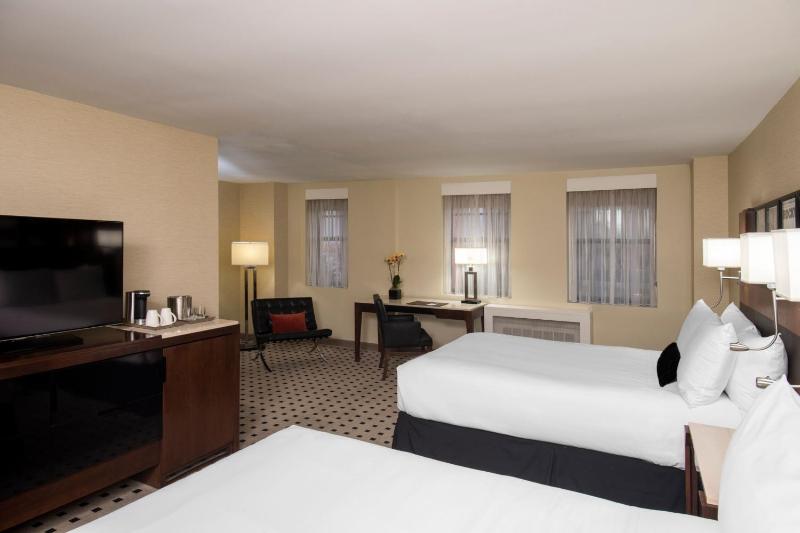 Suite with Two Double Beds and Sofa Bed image 2