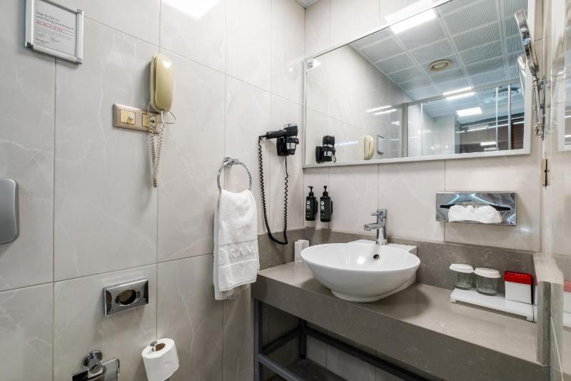 Double Room image 2