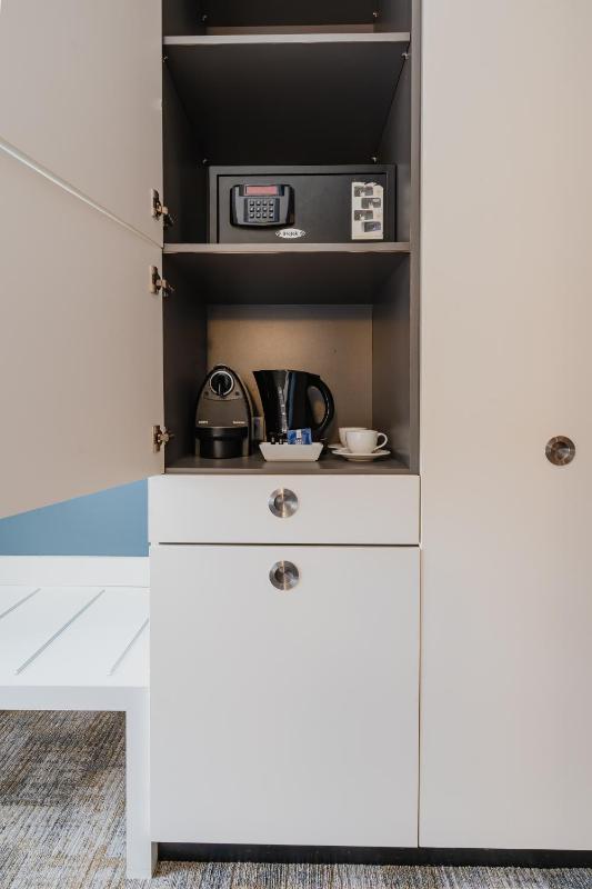 Executive Deluxe Room image 2