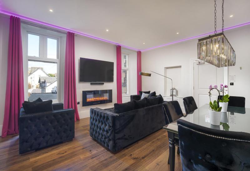 Grand Apartment Windermere - image 1