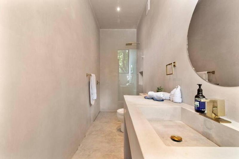M11 Casa Leto - Luxury Villa in Gated Community - image 14