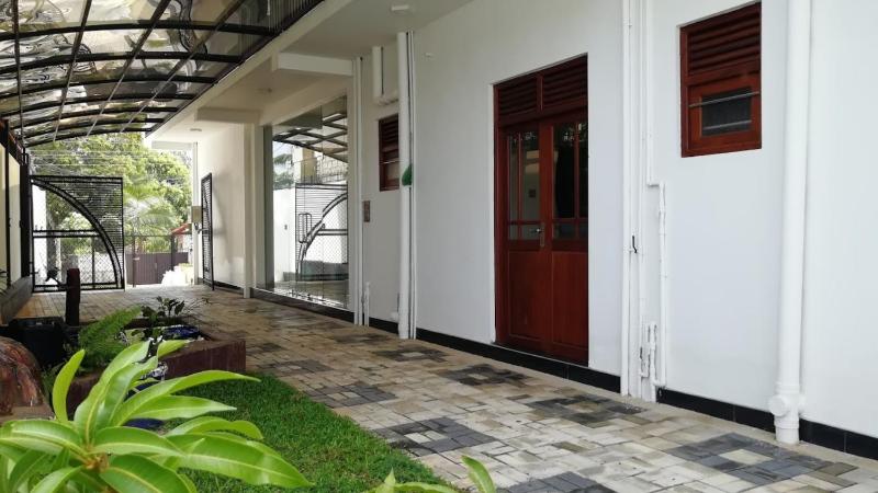 H M C Leisure Villa Devinuwara - image 2
