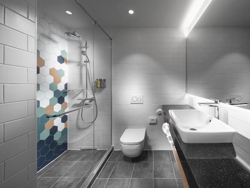 Family Room -  with Interconnecting Door image 4