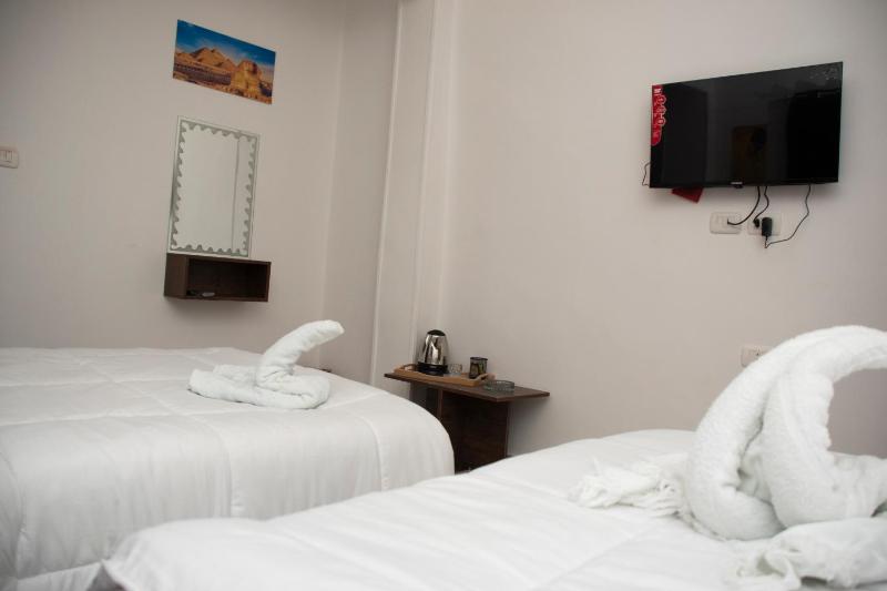 Keeper Pyramids Hotel - image 7