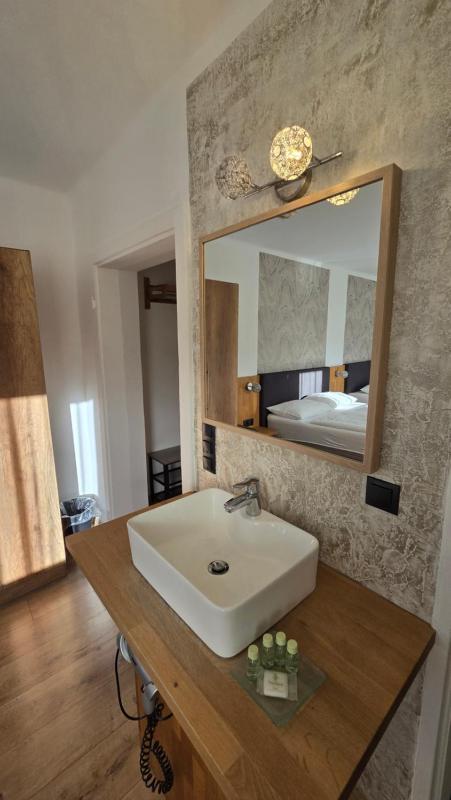 Triple Room image 2