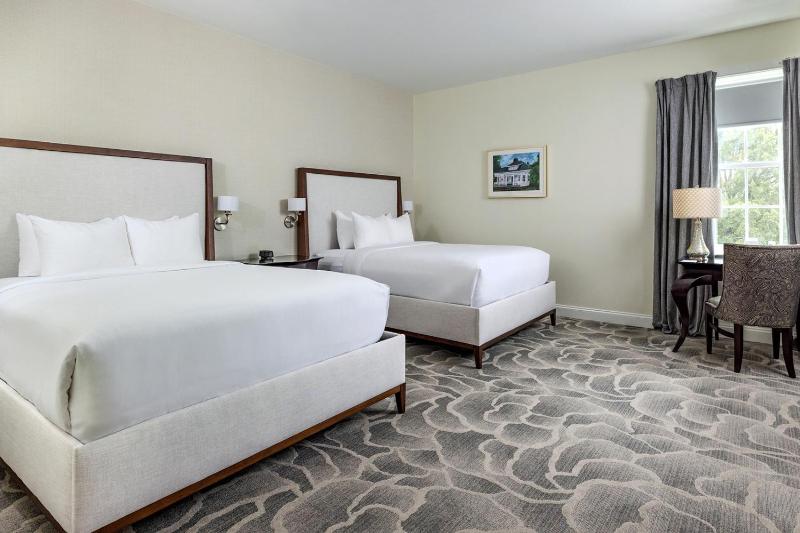 Double Room image 4