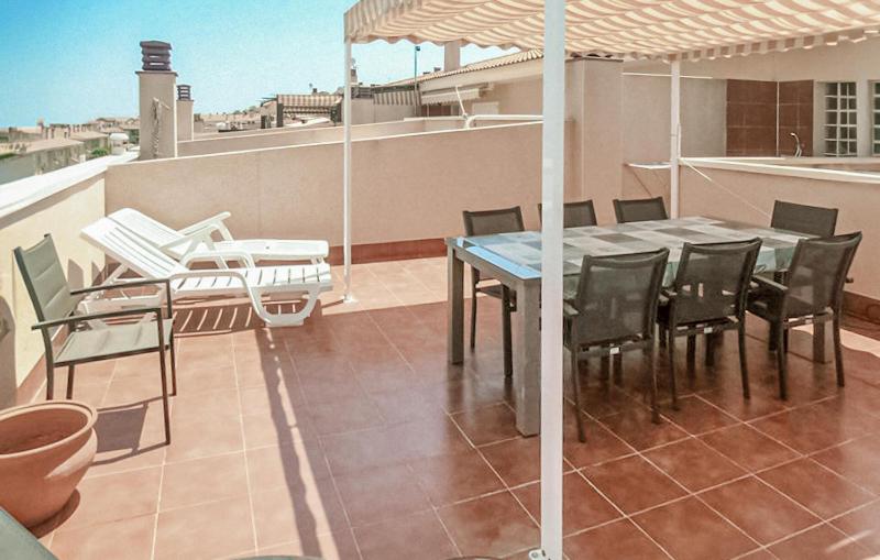 Stunning Home In Gran Alacant With Wifi - image 12